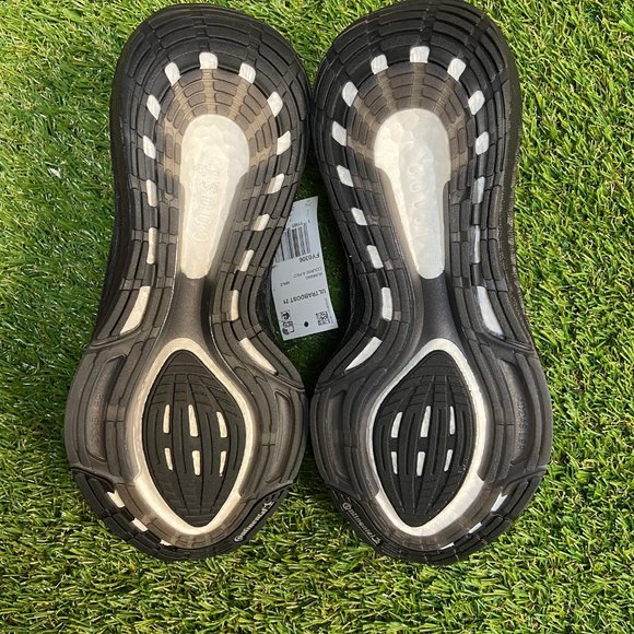 Mens Adidas Ultraboost 21 Athletic Triple Black Running Shoes FY0306 Sz NEW - Picture 7 of 9